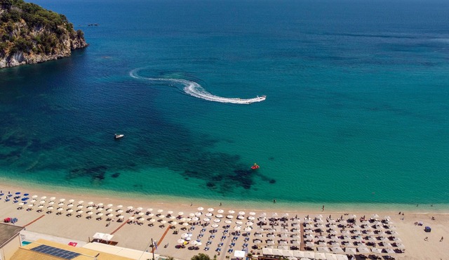 Valtos Beach Hotel