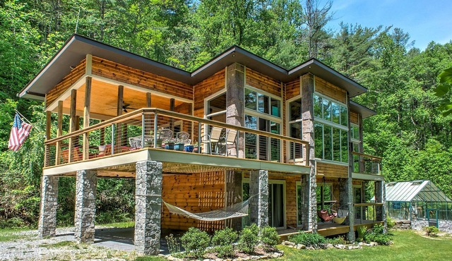 Vanaprastha | Private 20-Acre Retreat Near Brevard, DuPont & Pisgah