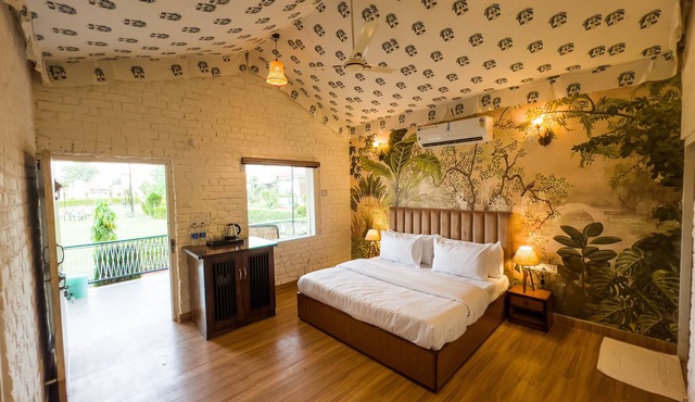 Vanbagh Sariska Resort