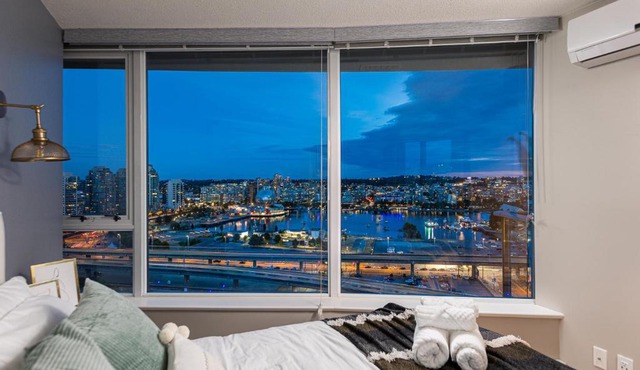 Vancouver Nest Downtown 2BR near Rogers Arena