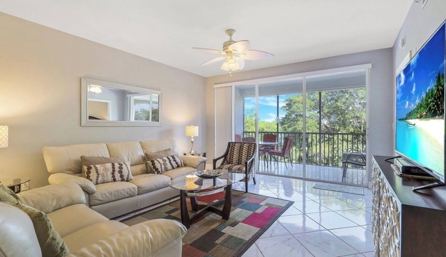 Vanderbilt Villas - Walk to the Beach!