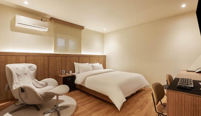 VANE HoTEL