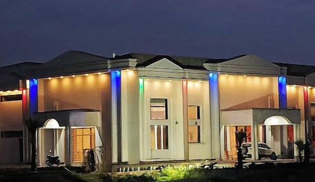 Varda Resort