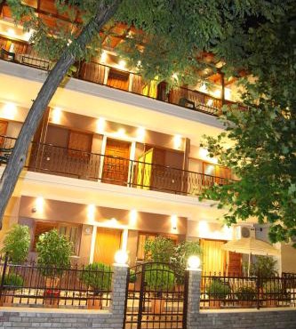 Vaya Apartments & Studios