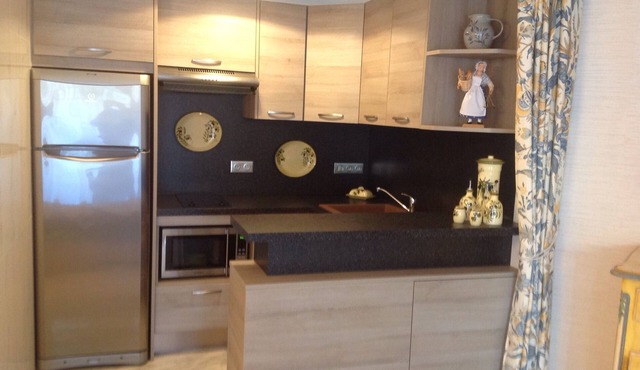 Vence charming apartment near historic town 15 km from beaches