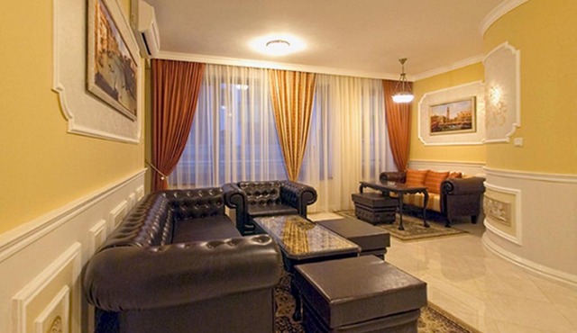 Venice Apartments