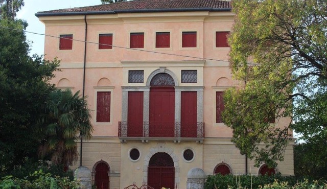 Venice Region Castle with Garden Views