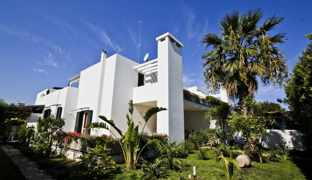 VENTO STUDIO APARTMENT FOR 1-3 PEOPLE AT 400 MT. FROM THE SEA