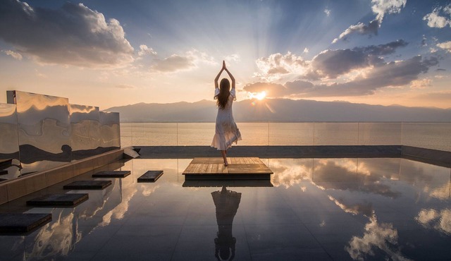 Verdant Whisper Stone Hill Seaview Inn