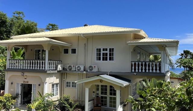 Versatile Villa, Swimming Pool, Treedeck, Hassle-free holiday, 8adults+kids free