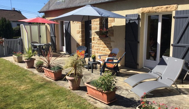 Very comfortable cottage 5 km from Granville with wifi