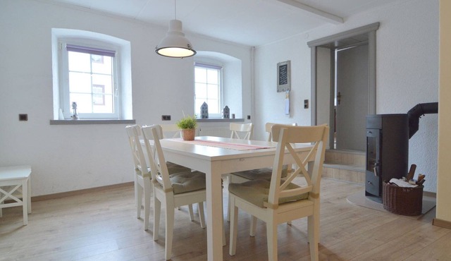 Very comfortable house with two bathrooms and a garden