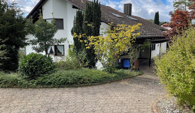 Very large, family-friendly vacation apartment in Hegau with 4 double bedrooms