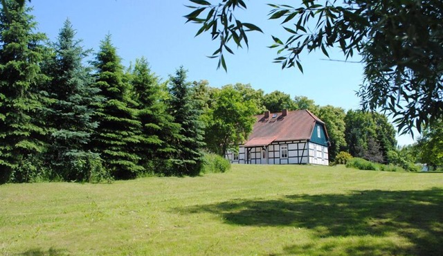 Very large garden, peace and quiet, cozy, lots of space,