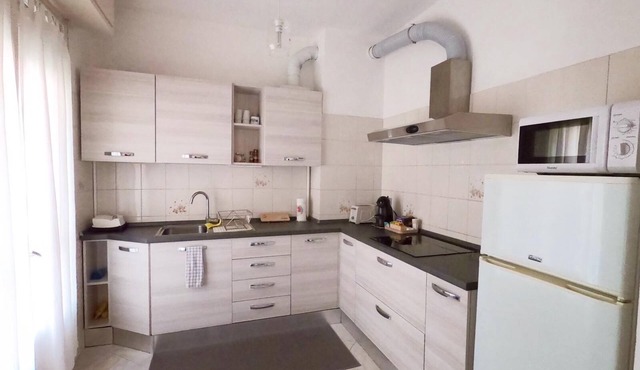 VERY NICE APARTMENT/KM 2.6 SAN SIRO STADIUM/KM 10 PIAZZA DUOMO/SUBWAY/WI-FI FREE
