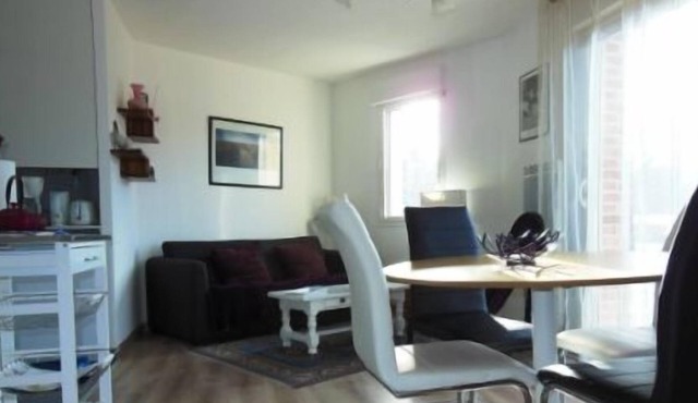 Very nice apartment, luxury residence, garage, WIFI, 2 free bicycles.