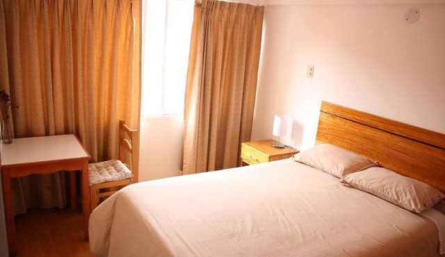 Very nice, spacious and cozy apartment! 15 minutes from the historic center.