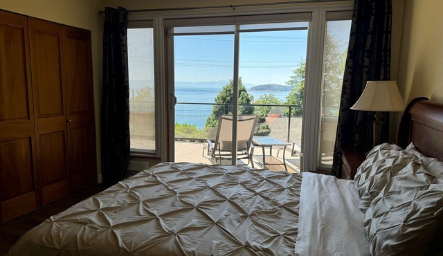 Very Relaxing 3bdr 2bth Home with Gorgeous View