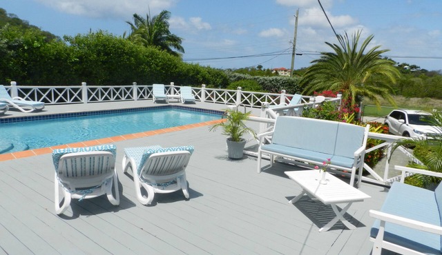 Very Spacious and Well Equipped 4 Bed Villa, Private Pool, A/C, BBQ, Wi-Fi