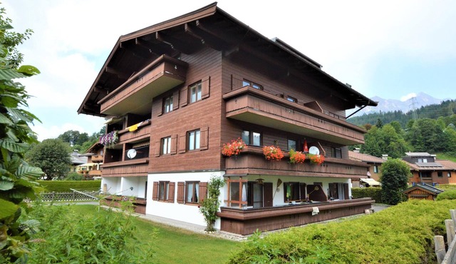 Very well cared flat, within walking distance of the centre