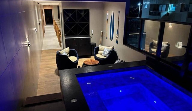 VHome Flat Hotel