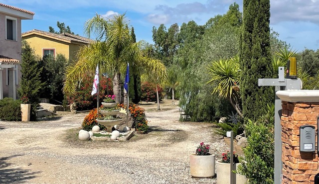 Vi Ja Villa Janas