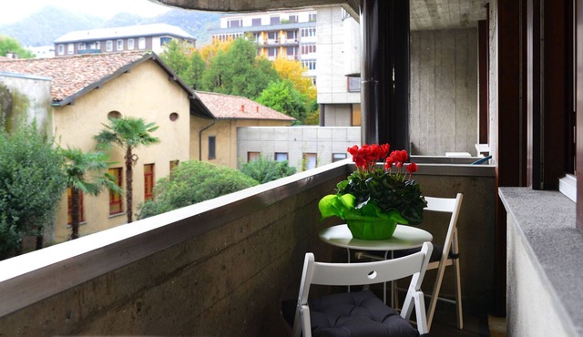Via 5 Giornate 61 - Two Bedroom Apartment, Sleeps 6