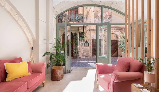 Viaggio Elegant Rooms
