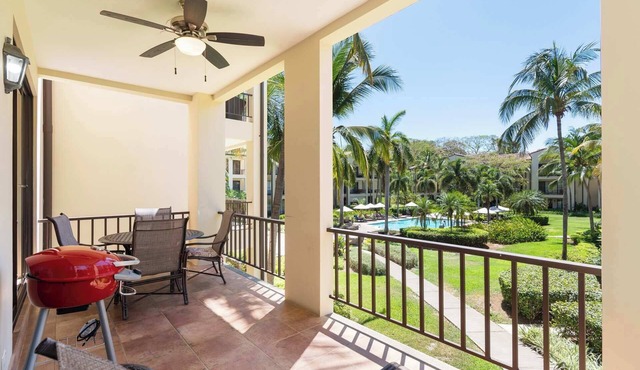 Vibrant 3-Bedroom Condo with Resort Amenities, Pools & Beach Club Access