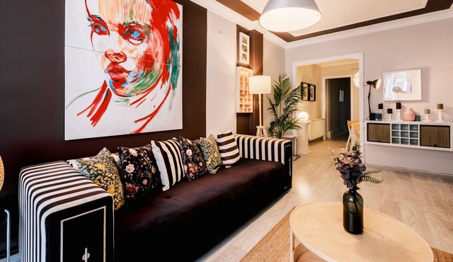 Vibrant Flat with Balcony 6 min to City Nisantasi