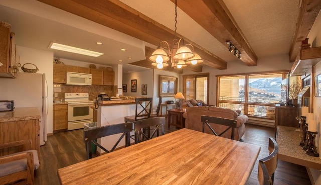 Vibrantly Decorated Plaza Condo Apts
