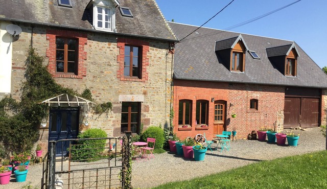 Victoria Gite centrally located in Normandy near Mont St Michel & D Day beaches