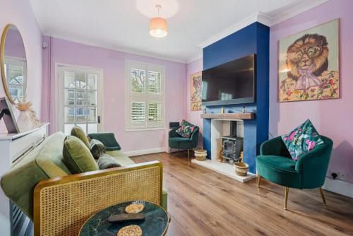 Victorian Cottage, Close 2 All The Sights, Parking - By Tempstay