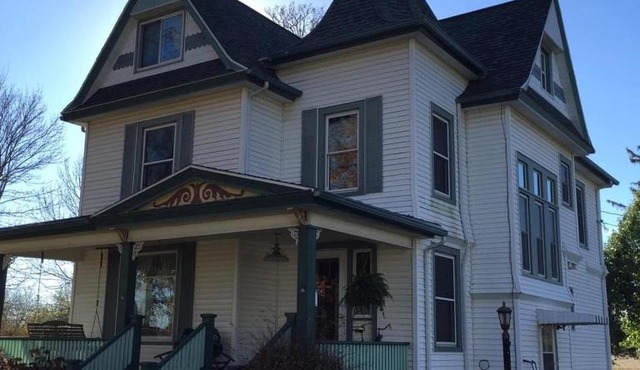 Victorian Lace B&B