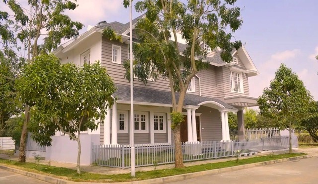 Victorian Style 3-bedroom Boutique villa close to Bangalore Airport
