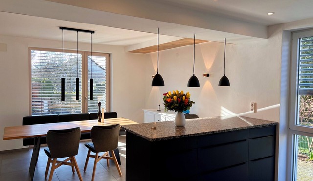 Viel Platz, Licht & Ruhe und Comfort mit Großer Terrasse in Herzogenaurach
