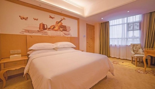 Vienna 3 Best Hotel Luoding Chuangyue Building