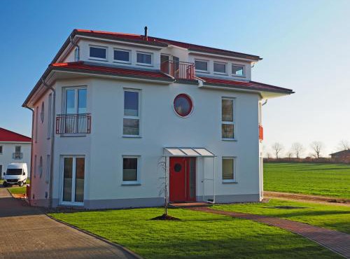 Vier-Winde-Villa mit Schwimmbad