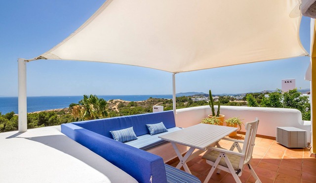 Views, comfort & relax in a great location