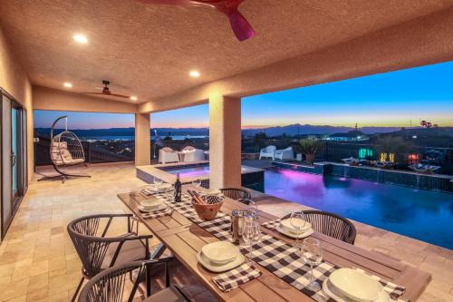 VIEWS! Luxury Lake Home W/Pool, Spa & Fire Pit!
