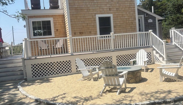 Views Of Cape Cod Bay at Campground Beach, A/C, Heat, Wifi, Outdoor Shower