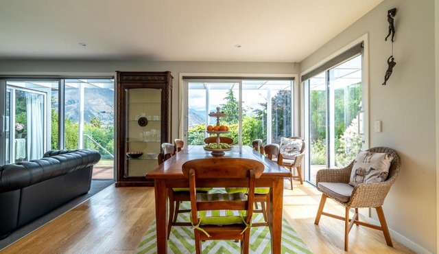 Views, Space, Comfort, The Perfect Holiday Treat