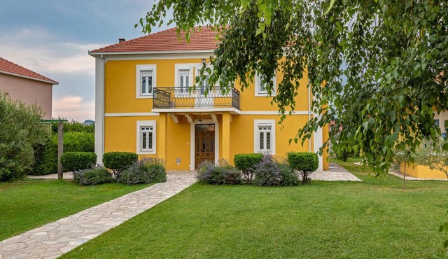 Vila Boljevic