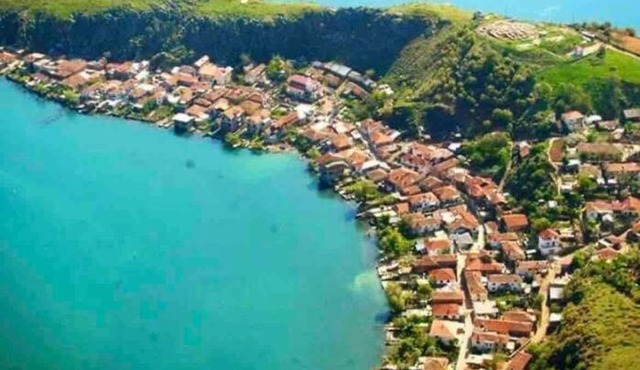 Vila Du Lac Blue