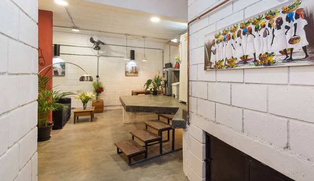 VILA MADALENA Perfect Location: Artistic Apartment