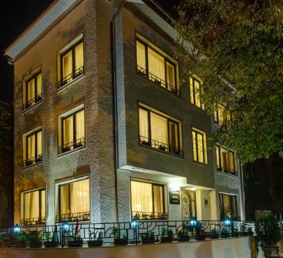 Vila Paris Boutique Hotel