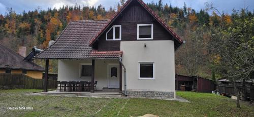 Vila Two