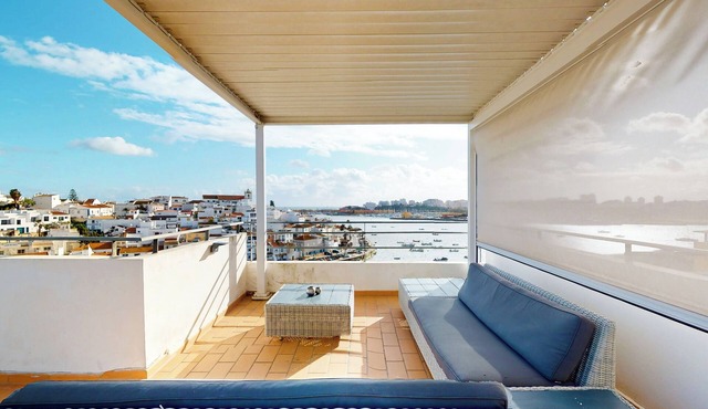 Vila Vida (8) | Private Heated Pool | Sea & Beach | Roof Terrace | Restaurants