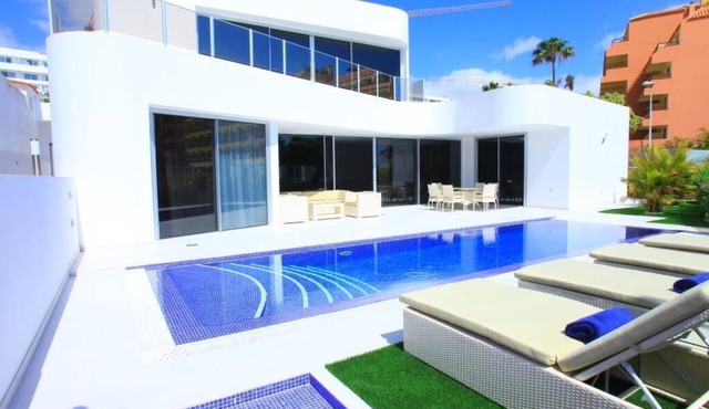 Villa 1 Flamingo Resort
