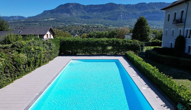 Villa 180 m² 4 chambres, piscine et stationnement